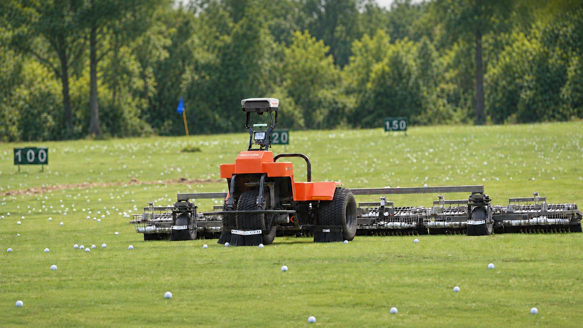 WayPick 6 robotic golf ball picker with six-unit wide collection assembly